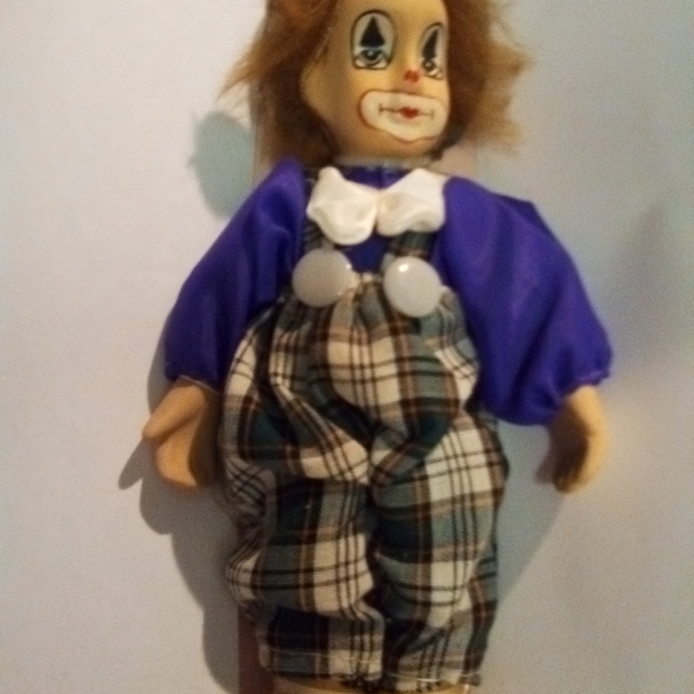Emrad Limited collectible clown